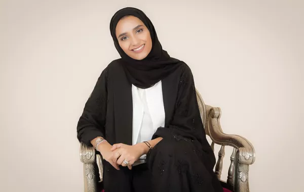 عبايات سوداء للجامعة من مثايل آل علي