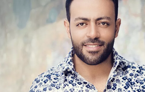 المطرب تامر عاشور ينتظر البراءة اليوم من حكم بحبسه عام