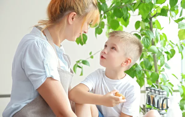 تساؤلات في ذهن الطفل قد تتحول إلى اضطرابات نفسية