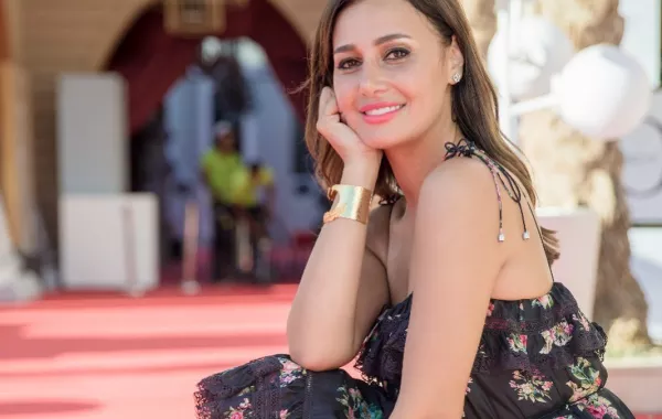 فيديو وصور: حلا شيحا تكشف حقيقة جراحة التجميل الثانية وسعيدة لأنها امرأة مستقلة