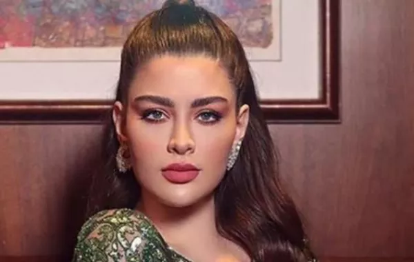 روان بن حسين ترد على إنتقادات ظهورها مع ناصيف زيتون