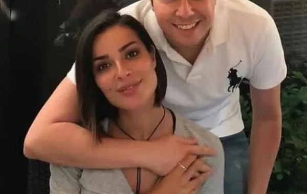 بالصور: نادين نجيم مع شقيقها شادي هل يشبهها؟