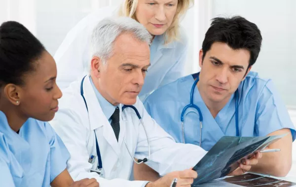 حكاية قبل النوم: عمي الطبيب