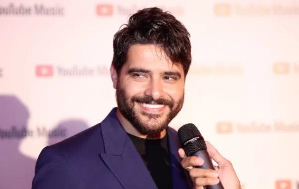 ناصيف زيتون: مشروع الزواج مؤجل.. وصوت حسين الجسمي «مرعب»!