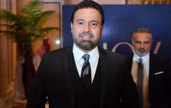 بالفيديو: بوسي شلبي تطمئن جمهور عاصي الحلاني على صحته في منتدى صناعة الترفيه