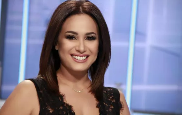 هند صبري تفوز بجائزة جديدة عن فيلمها "نورا تحلم"