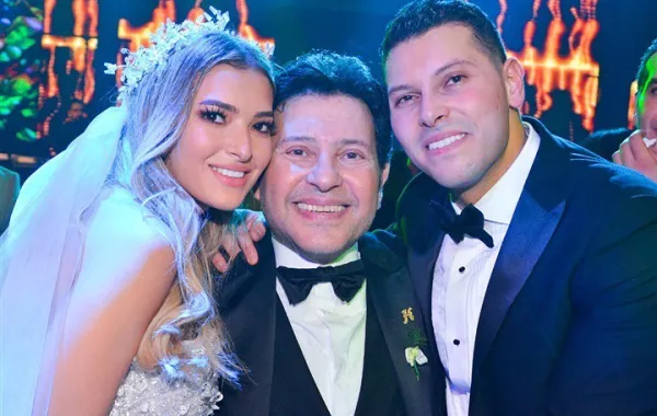 هاني شاكر بعد زفاف ابنه شريف: ابنتي الراحلة دينا شاركتنا الفرحة .. فيديو