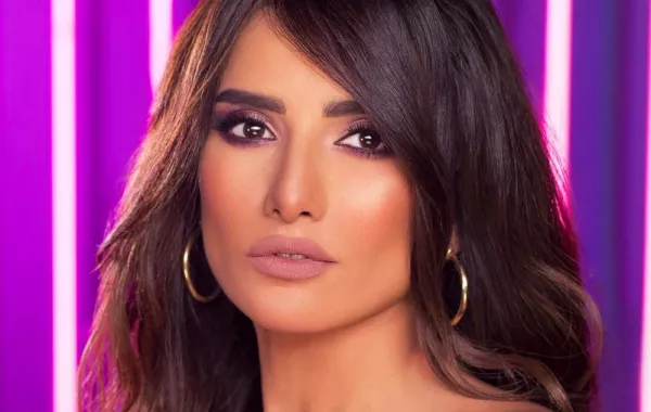 فيديو: تسريب يكشف اعتداء شقيقة زينة على أحمد عز وأول ظهور للتوأم