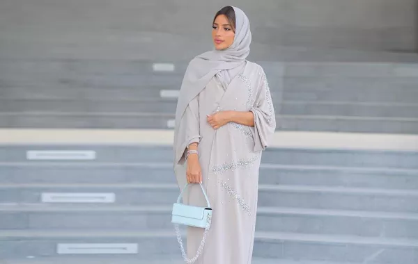 عبايات موضة 2019 من وحي إطلالات الفاشينيستا المحجبات
