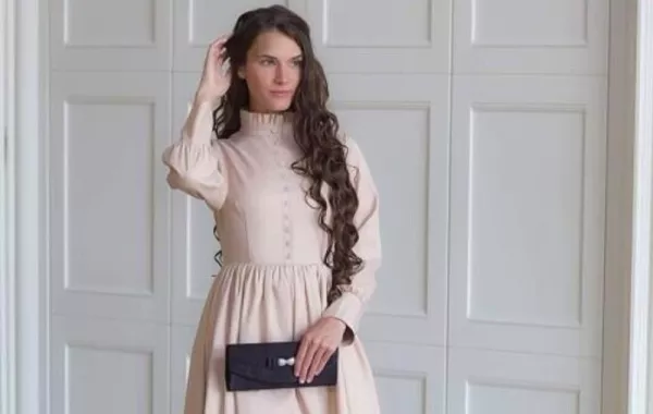 فساتين سواريه ناعمة لجميع المناسبات