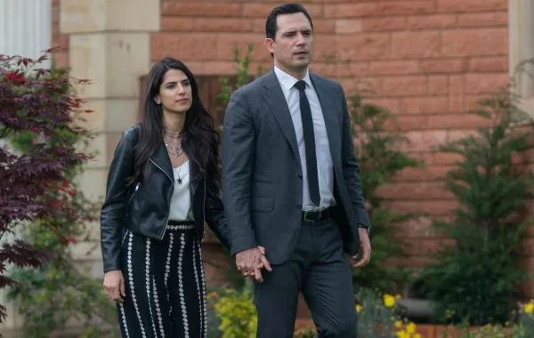 حب من النظرة الأولى يواجه تمرداً على التقاليد في الدراما العربية .. عروس بيروت على MBC4