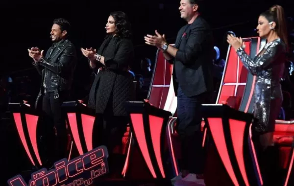 ذا فويس بالفيديو: 24 موهبة إلى مرحلة العروض المباشرة فمن يخطف اللقب الخامس؟