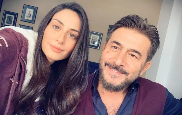 هبة طوحي  وعابد فهد في كواليس تصوير اليوم العشرين من "هوس"