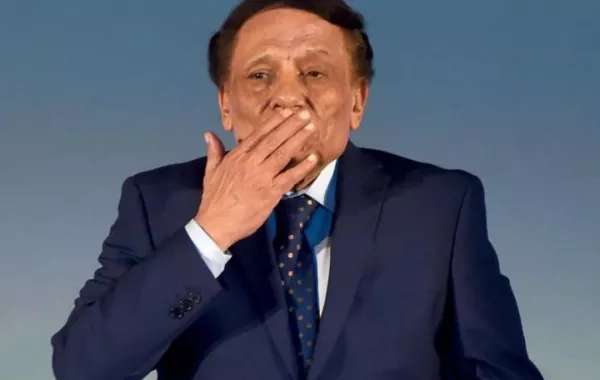 حقيقة اتهام حلا شيحا بترويج شائعة وفاة عادل إمام وتقديمها إلى القضاء