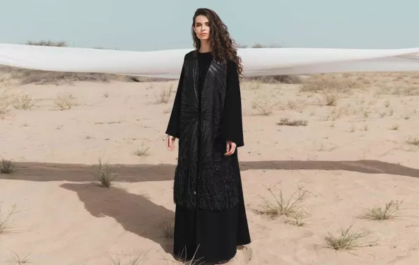 عبايات سوداء للسهرة موضة 2019 تخفي عيوب الجسم