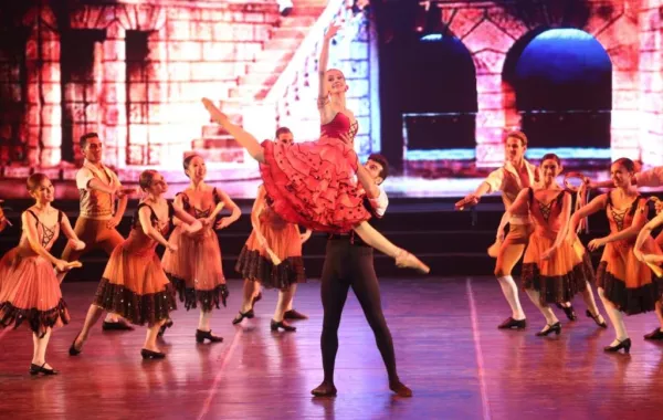 3.jpg كارمينا بورانا