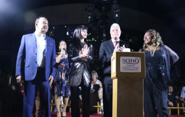 3.jpg محافظ جنوب سيناء مع الضيوف