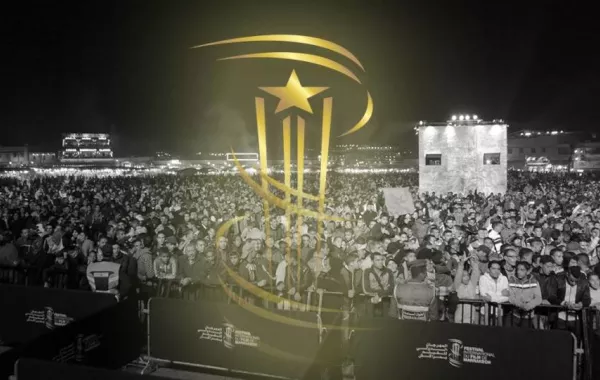 بريانكا شوبرا الهندية ومنى فتو المغربية  تكرمان في مهرجان السينما بمراكش