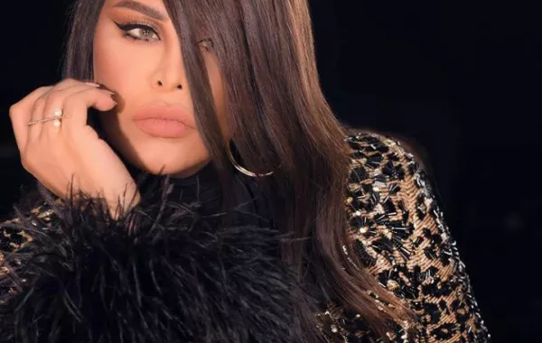 أحلام تغازل نانسي عجرم ثم تعتذر منها