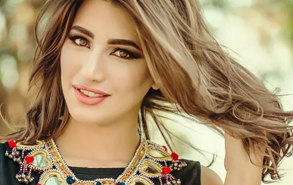 صور: هايدي موسى تؤدي مناسك العمرة بعد مشاركتها الأولى في موسم الرياض