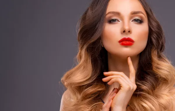 أجدد صيحات مكياج 2020... مثالية لسهرة نهاية العام