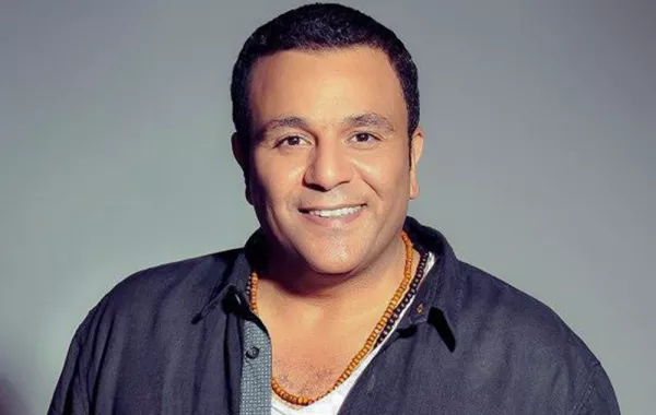 نقل محمد فؤاد للرعاية المركزة بعد فقدانه الوعي.. هل حالته الصحية خطيرة؟