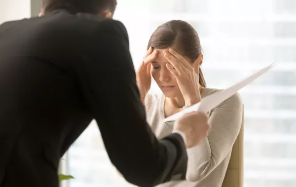 طرق التعامل مع المدير المتقلب