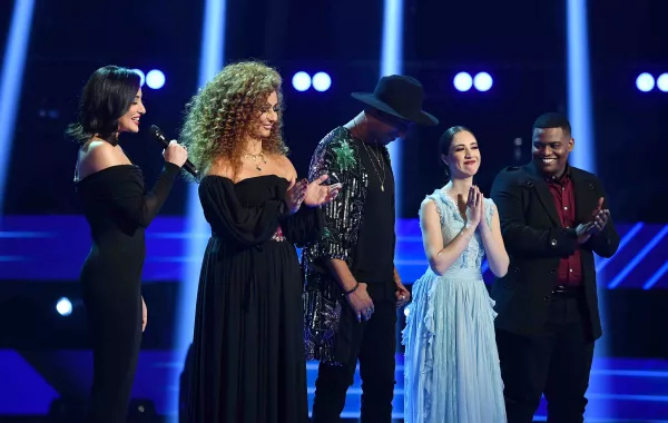 سميرة سعيد لأحد متسابقي «ذا فويس»: «أنا مغرورة بك».. وحماقي يوجّه رسالة لابنته