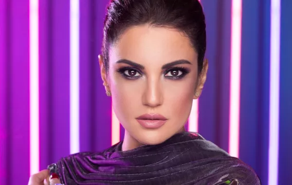 درة ترد على أنباء زواجها سرا من نور الشريف وحرمانها من ميراثه