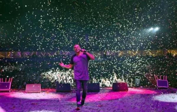 للمرة الثانية.. عمرو دياب يطرب زوار موسم الرياض