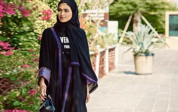 عبايات سوداء مفتوحة لسهرة ليلة رأس السنة
