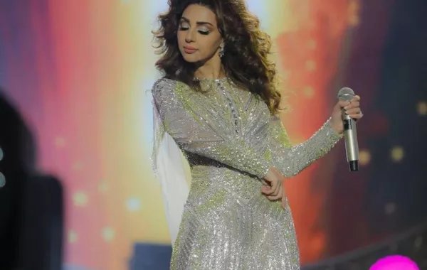 ميريام فارس توقف حفلها في السعودية بسبب اختناق أحد الجماهير بالفيديو