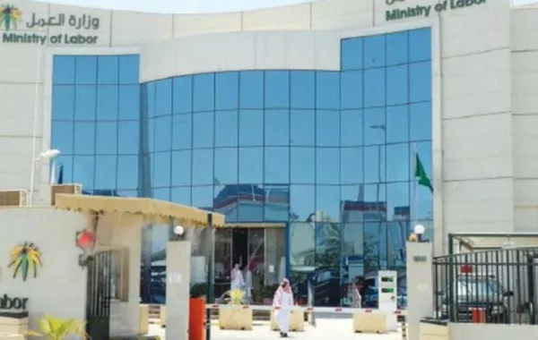 المرحلة الأولى من قرار توطين عدد من المهن التخصصية في قطاع الإيواء السياحي