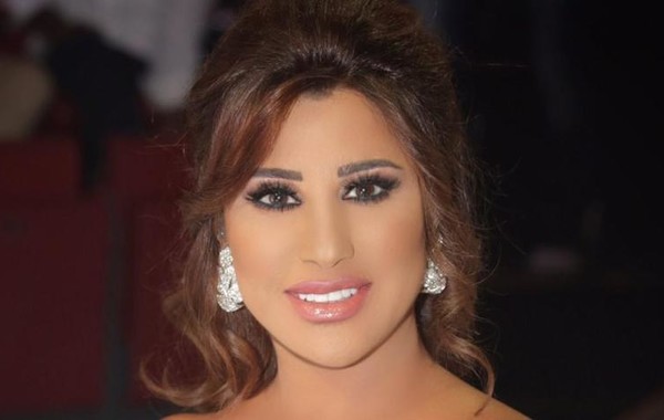 أعمال نجوى كرم في مواقع عالمية و"الفانز" يتهمون ماري كاري بتقليدها