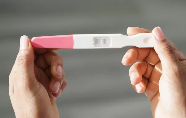 هل أنت حامل على حين غرة؟ .. كيف تتصرفين؟