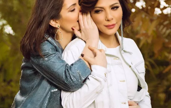 شام وأصالة - الصورة من حساب شام على انستغرام