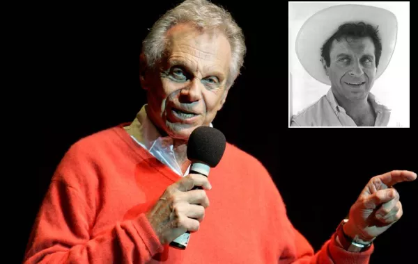 Mort SahlMort Sahl - الصورة من موقع New York Post