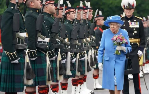 الملكة إليزابيث- الصورة من حساب The Royal Family على إنستغرام