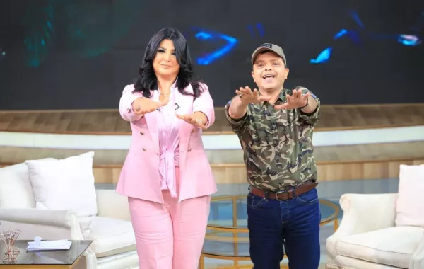 محمد هنيدي ومنى الشاذلي - الصورة من صفحة منى الشاذلي على فيسبوك