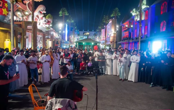 المكفوفون يشاركون في منطقة استديو ببوليفارد رياض سيتي