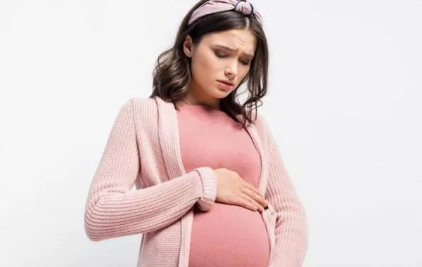 كيف أساعد نفسي على الولادة؟