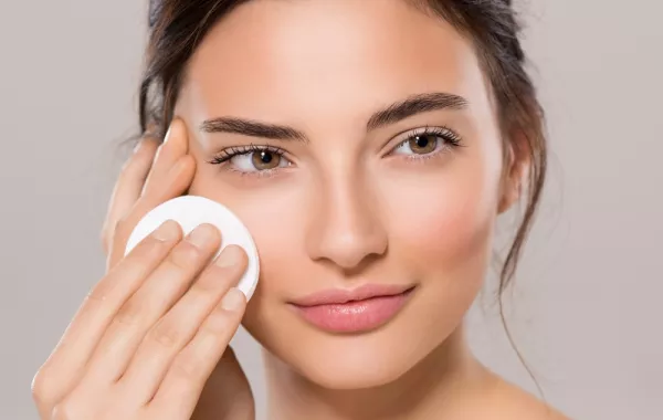 خلطات فيتامين سي لتبييض الجسم