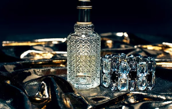 أجمل عطور خليجية فرنسية ..تعرفي إليها