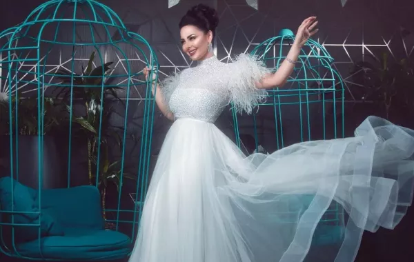 فساتين سهرة مميزة من ديانا كرزون
