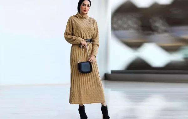 كيف ترتدين الفساتين الشتوية على طريقة مدونات الموضة
