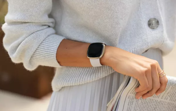 فيتبيت Sense الأكثر تطوراً على الإطلاق
