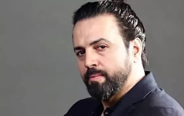 تيم حسن يعشق امرأتين