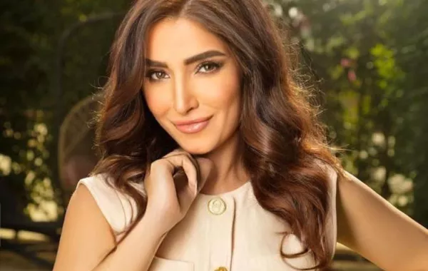 روجينا تنعي أحد أفراد مسلسلها «بنت السلطان» برسالة مؤثرة لرحيله المفاجئ