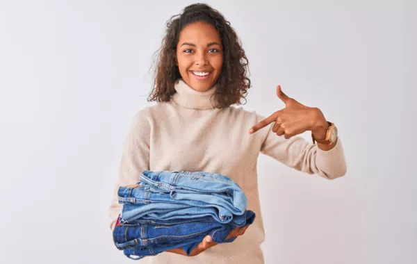 طرق إزالة بقع الدم عن الجينز