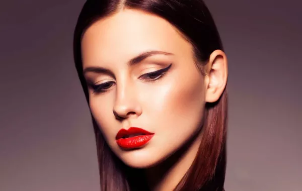 خطوات لعمل مكياج جذاب ليوم الحب